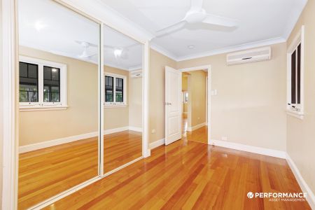 3 Brett Street, Cranbrook QLD 4814 - House For Rent | Domain - Photo 4