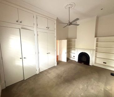 Ideal Location, 3 Bedroom Family Home, Workshop Area - Photo 3