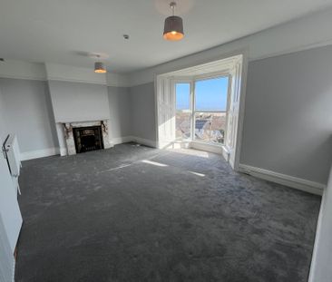 First Floor Flat, Middle Flat, Brynmill Crescent, Brynmill, Swansea... - Photo 1