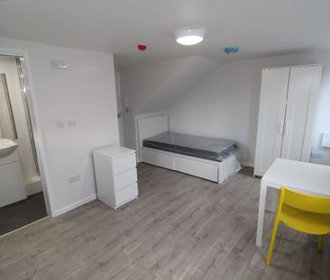 4 Lodge Bank, Moor Lane , PRESTON PR1 1JR - Photo 2