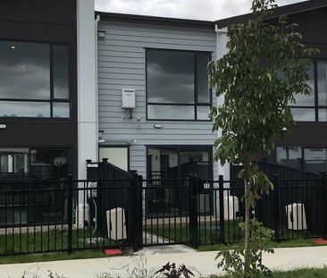 Easy living 2 Bedroom Town house in Huapai - Photo 3