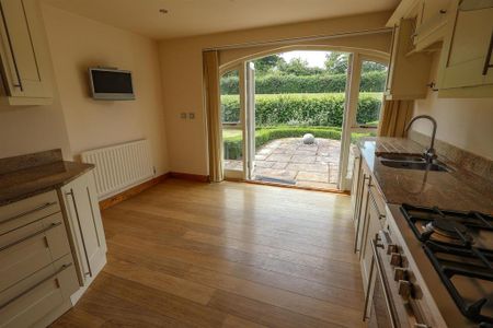 3 bedroom barn conversion to rent - Photo 3