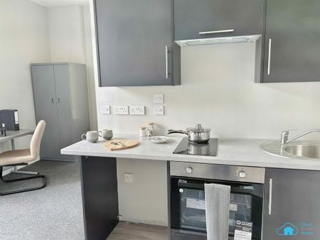 Studio to rent - Photo 2