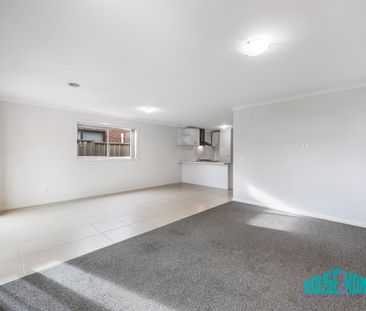 Stylish, Light-Filled Low Maintenance Living - Photo 3