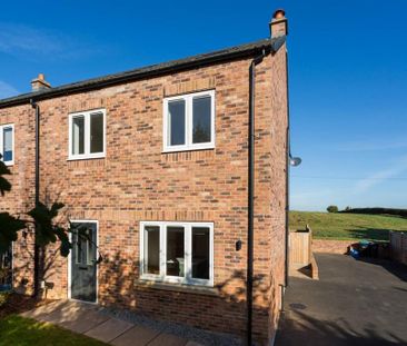 4 bedroom semi-detached house to rent - Photo 1