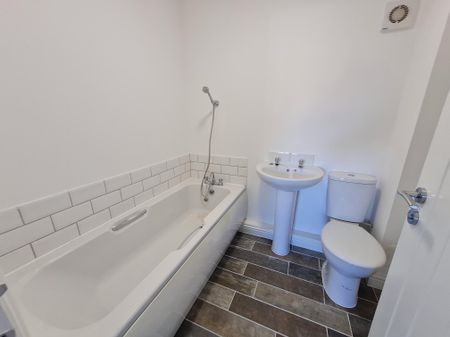 Thompson Terrace, Doncaster, Askern - Photo 3