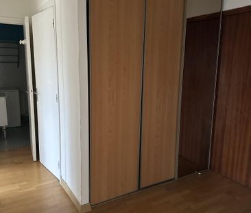 A LOUER T2 AVEC PARKING SUR LILLE - Photo 3