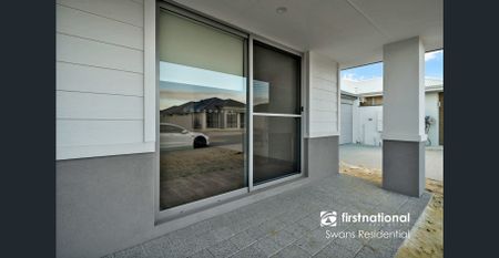 Stylish, Simple, and Ready for You - Brand New Dual Key! - Photo 4