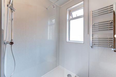 4 bed maisonette to rent in Wolseley Gardens, Newcastle Upon Tyne, NE2 - Photo 3