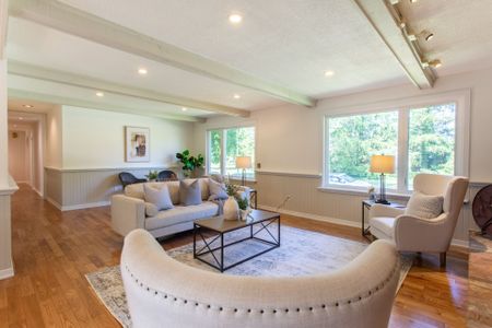 For Lease - 2 Parklane Crescent, St. Catharines, Ontario - Photo 2