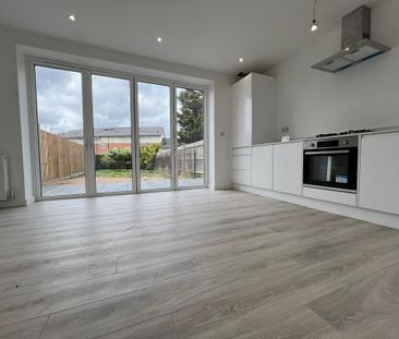 4 bedroom house to rent - Photo 2