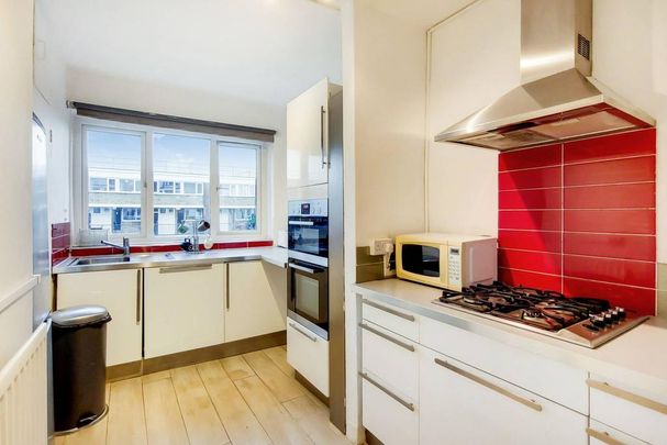 3 bedroom flat to rent - Photo 1