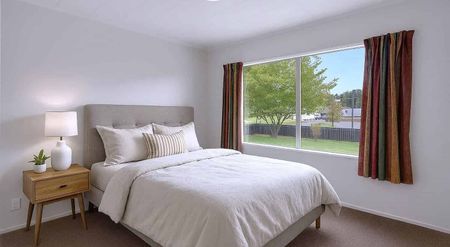 5‑Bedrooms with Separate Unit-Home Business Option - Photo 4