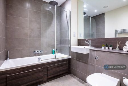 1 bedroom flat to rent - Photo 5