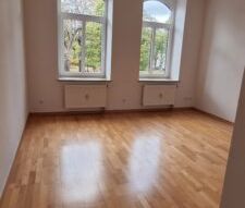 Jößnitzer Str. 151, Wohnung 1 ~~~ überdachte Terrasse, Badezimmer m... - Photo 1