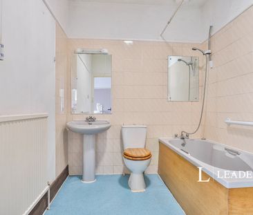 2 bedroom apartment to rent Fairmile Road, Christchurch, BH23 - Photo 1