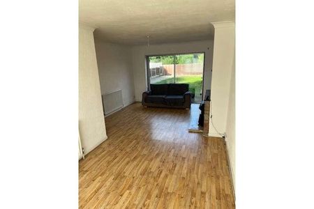 Quinton Road West, Quinton, Birmingham, B32 - Photo 2