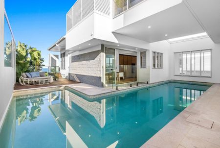 Exquisite Rental Home Offers the Pinnacle of Beachside Living - Photo 5