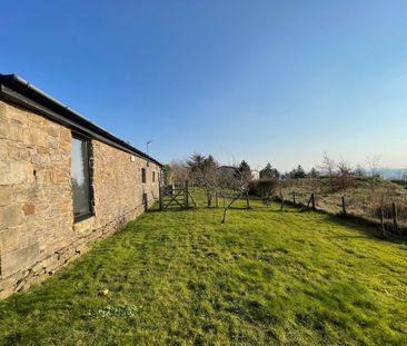Far Slack Farm, High Peak - Photo 3