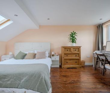 85 Downshire Road, Holywood, BT18 9LY - Photo 2