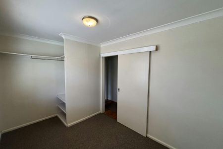 THREE BEDROOM HOME - Photo 5