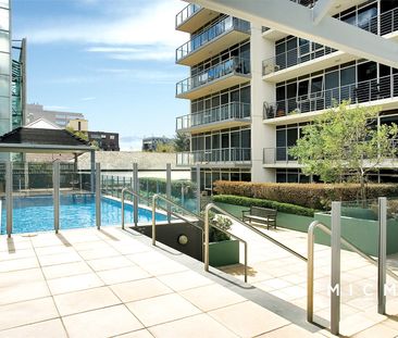 11/632 St Kilda Road - Photo 1