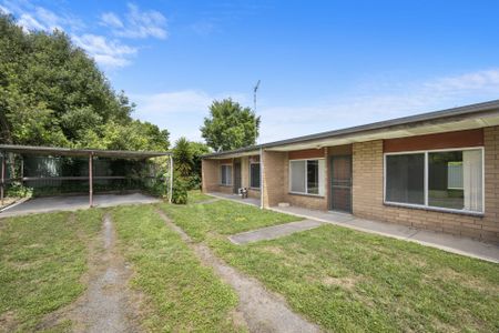 3/206 Clyde St, Soldiers Hill VIC 3350 - Photo 5