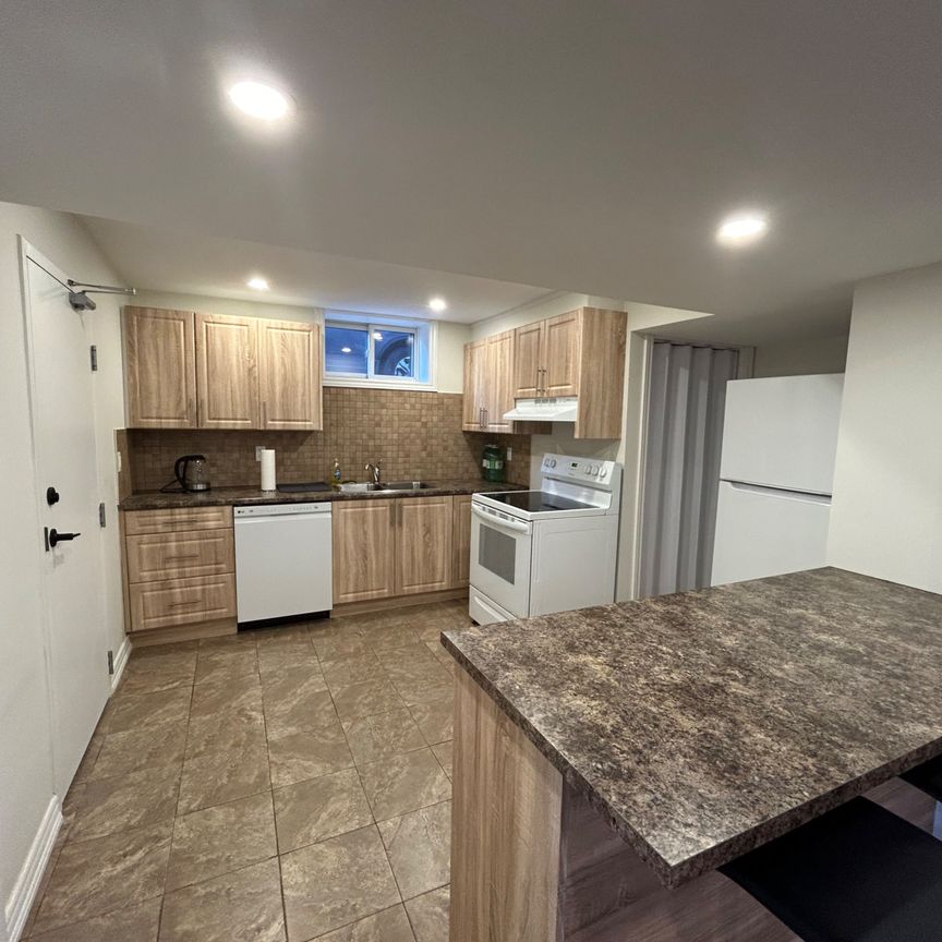 For Lease - 36 Aurora Heights Drive, Aurora, Ontario - Photo 1