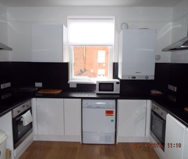 1 bedroom in a house share to rent - Photo 6