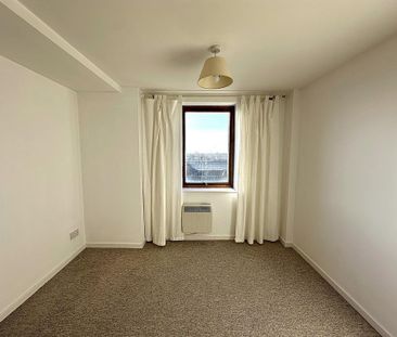 3 bedroom apartment to rent - Photo 5