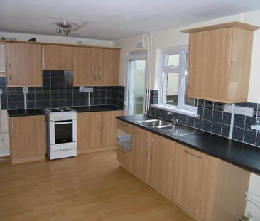 3 bedroom house to rent - Photo 1