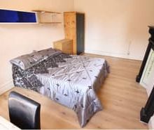 8 Bed - 30 Brudenell Avenue, Hyde Park, Leeds - LS6 1HD - Student - Photo 5