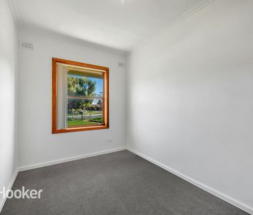 Lovely 4 Bedroom Family Home - Photo 6