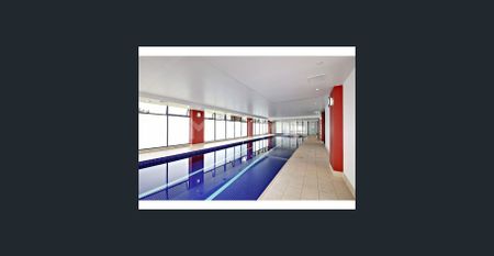 RENOVATED 2 - BEDROOM WITH TIMBER FLOOR + STORAGE! - Photo 2