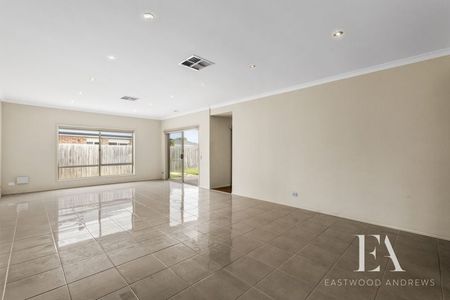 13 Dalkeith Crescent, Ocean Grove - Photo 2