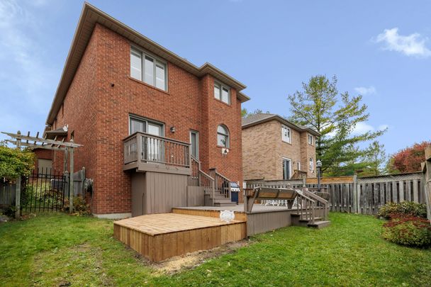 For Lease - 317 Clearmeadow Boulevard, Newmarket, Ontario - Photo 1