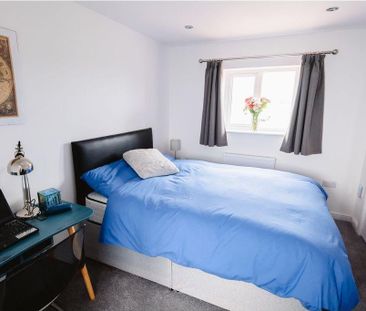 1 bedroom in a house share to rent - Photo 4