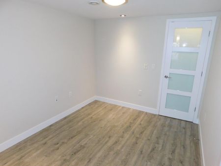 FOR RENT – 5662 Roberts Street, Suite 219, Halifax, Nova Scotia - Photo 3