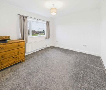 2 bedroom semi-detached house to rent - Photo 4