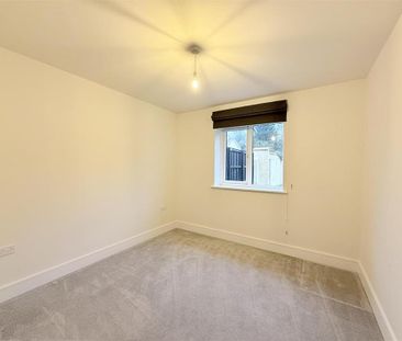 3 bedroom detached house to rent - Photo 2