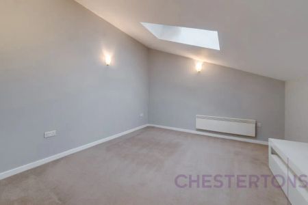 2 bedroom flat in Western Gateway - Photo 4