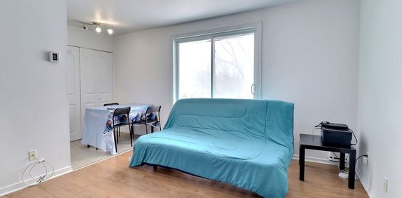 3.5 | Ste-Foy | Internet+Eau Chaude+Stat - Photo 2