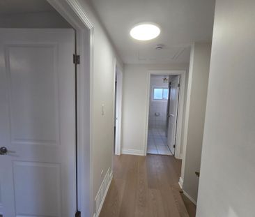 For Lease - 223 Elmwood Road, Oakville, Ontario - Photo 5