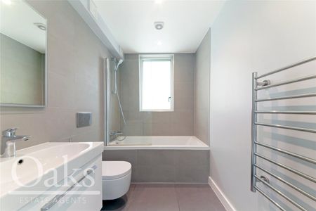 Blunt Road, South Croydon, Surrey - Photo 5