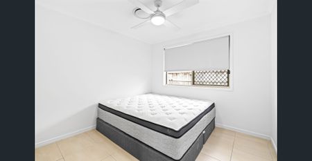 Spacious Family Home - Flexible Living Options - Photo 5