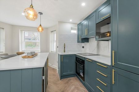 2 bedroom maisonette to rent - Photo 3