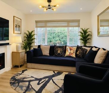 4 bedroom semi-detached house to rent - Photo 1