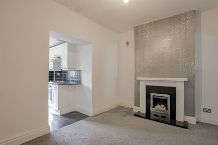 Wordsworth Street, Burnley - Photo 4