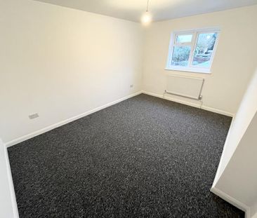 4 bedroom detached house to rent - Photo 3