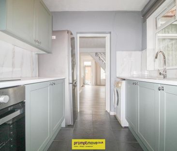 3 bedroom terraced house to rent - Photo 3